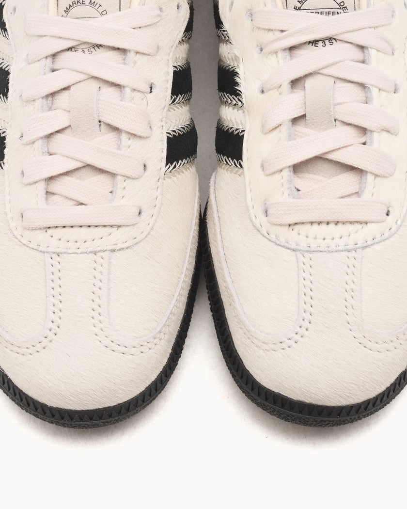 Samb-a Wonder White Black Pony Viral Shoes