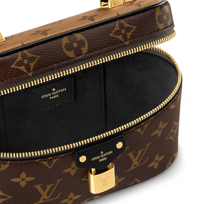 Vanity Chain Pouch with Box