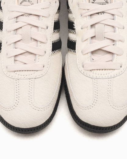 Samb-a Wonder White Black Pony Viral Shoes